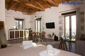 Lithorama Residence Mani - Second Floor - Image 2