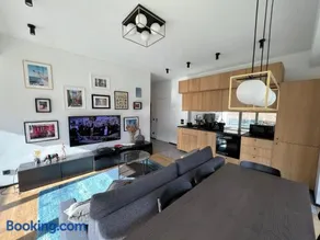 New Exclusive 2BD apartment by the sea - Image 5
