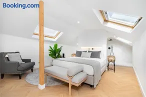 Luxury Duplex Prime Location Great for Families - Image 4