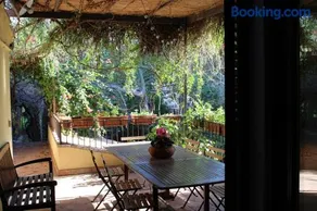 Inn The Garden - Image 1