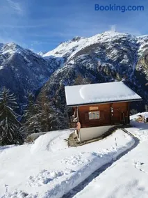Family holiday Chalet S'Zähni - Image 1