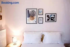 Konstantina & Evgenia Deluxe Apartment - Image 1