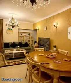 Quite Luxury 3BR Apt near the Nile Dokki - Image 1