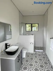 Coddiwomple Cabins - Image 2