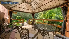 Riverfront Log Home - 28 Acres - Fire Pit - Image 2