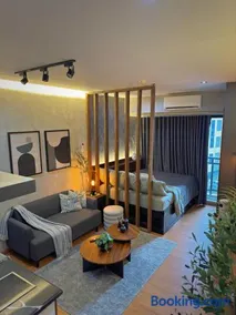 Sleek Designer Studio at Knightsbridge Residences - Image 2