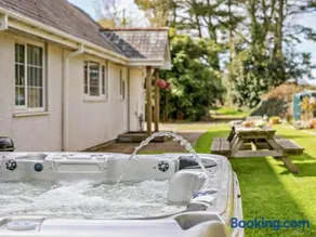 5 Bed in Newquay oc-46489 - Image 1