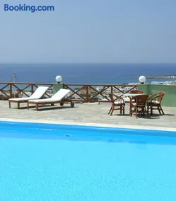 Carlo Bungalows - Image 2