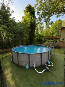 Cozy Escape Near Airport w Pool & Hot Tub - Image 2