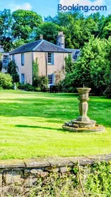 Estate Getaway at Powis House Estate - Image 1