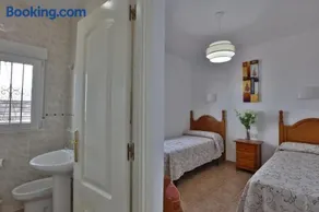 Apartamentos El Madroñal - Image 4