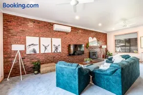 Family Beach House Near Barwon River & Beaches - Image 4
