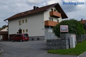 Haus Gunda - Image 1
