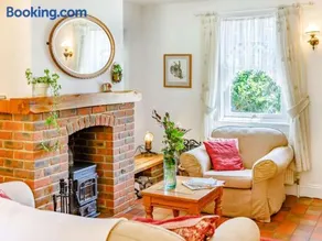 2 Bed in Sway oc-nfl43 - Image 4