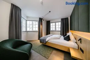 Villa Rosa Deluxe Apartments - Image 4