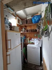 Ground floor apartment with garden - Image 4