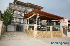 Atlon Hotel - Image 1