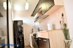 Central Apartment - Image 2