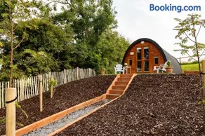 Ivy hill Glamping Pod - Image 2