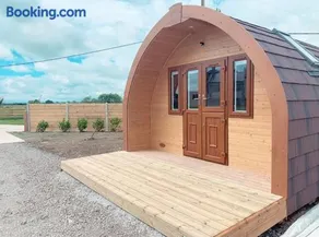Glastonbury Glamping - Image 1