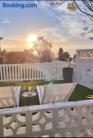 La Casa de Lucy & Karin - Image 4