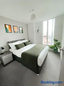 The Panda - Modern 2 Bedroom Apt in Manchester City Centre - Image 4
