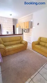 casa com piscina em Mongaguá - Image 3