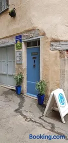 La Porte Bleue - Image 1
