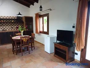 Momon1616 Intero Chalet - Image 3