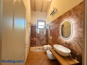 Rustico con jacuzzi in Toscana - Image 1