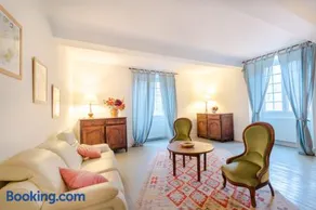 Charme et Elegance a Bourdeilles - Image 1
