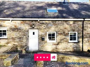 Weavers Cottage - Image 1
