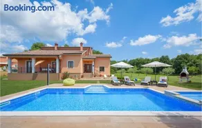 Two Bedroom Holiday Home In Tinjan - Image 1
