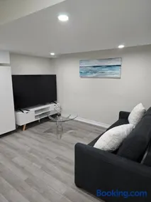 Charming Suite - Image 4