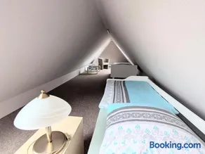 Dachgeschoss Wohnung nahe Heide - Image 1
