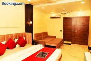 Hotel Satpura Inn` - Image 2