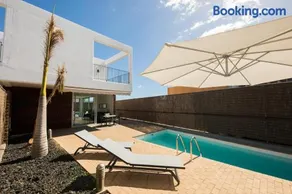 Sunny and quiet duplex - Image 1