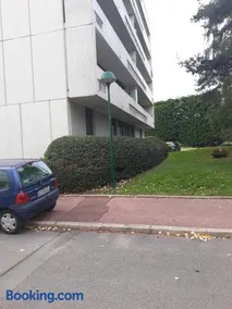 Versailles and Paris 20 min Family apartment 3 bedrooms 4 beds - Image 3
