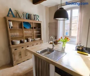 Luxurious Provencal Village House, Walk to Village Pool - Image 1