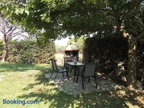 Lagoon Beach House - Image 4