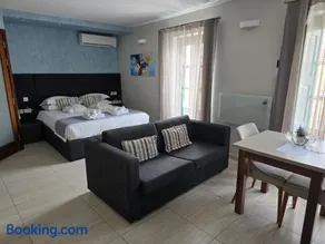 D Townhouse Boutique Suites - Image 3