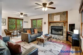 Elk Ridge Retreat -Hot Tub- Firepit-Fireplace - Image 1