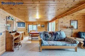 Lake front home with privately shared dock for the homes in this complex - Image 2