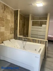 The Montréal suite - Image 3