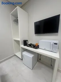 Loft 305A com Ar Condicionado no Bairro Muquiçaba, bem localizado para negócios e fácil acesso para todas as praias e montanhas da cidade - sem vaga de garagem - Image 4