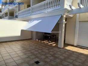 Schöne Unterkunft mit Pool und Terrasse. - Image 3