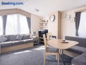 Edinburgh - Seton Sands-Salsa Caravan-Pet Friendly - Image 3
