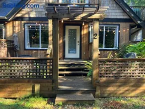 Sienna's Tree House (Tall Trees And Salty Breeze) - Image 2