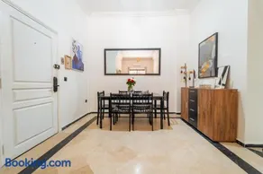 Charming Flat with AC Fast Wifi Secure Residence - Image 2