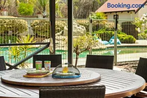Carinya Cove - swimming pool, pet friendly, fireplace - Image 2
